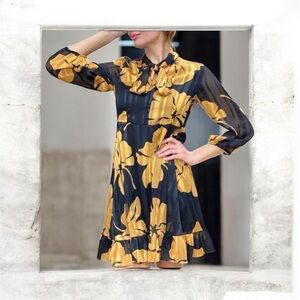 Emme by Marcella Hoboe Beautiful Black & Gold Bow Tie Front 6 USA​​​​​​​​​​​​​​